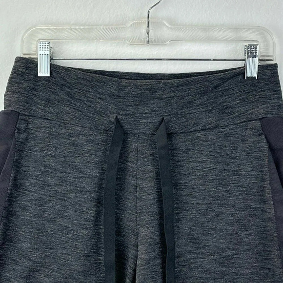 Athleta Shorts Women's Sz ST Metro Downtown Wide Leg Mid Rise Pocket Gray - Picture 3 of 10